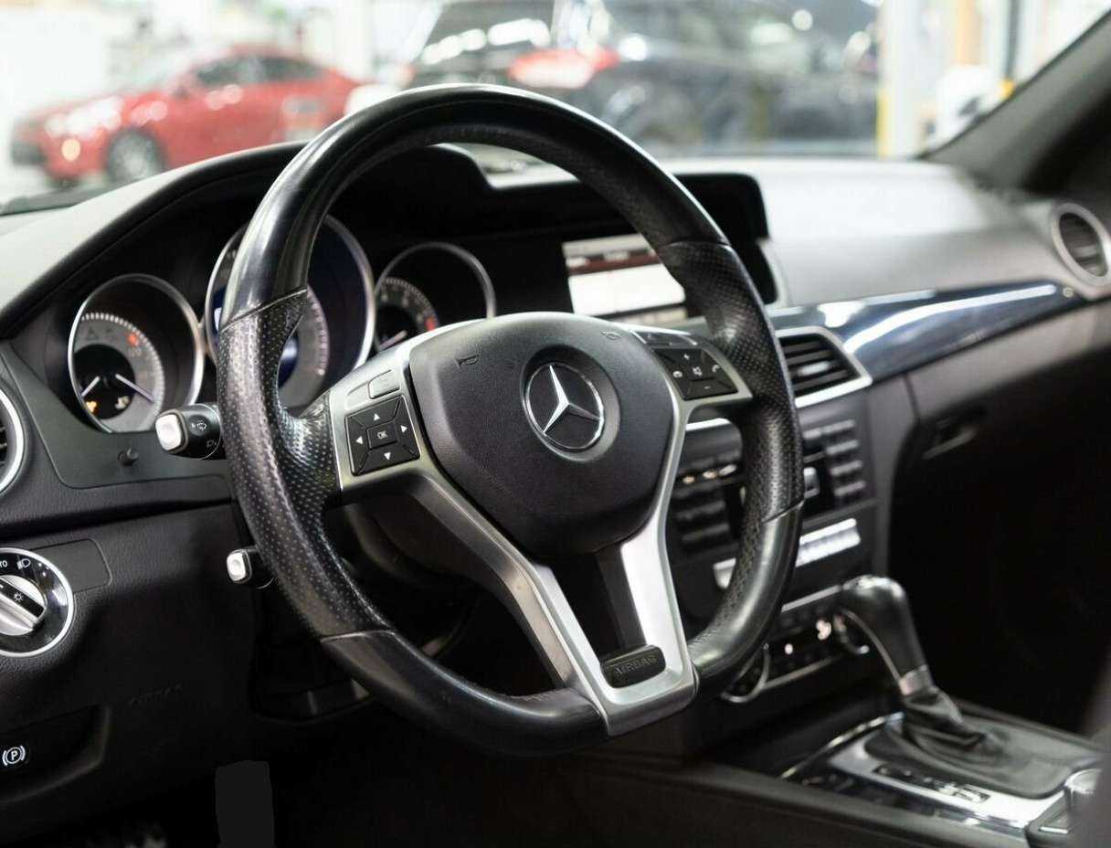 Mercedes benz C-Класс