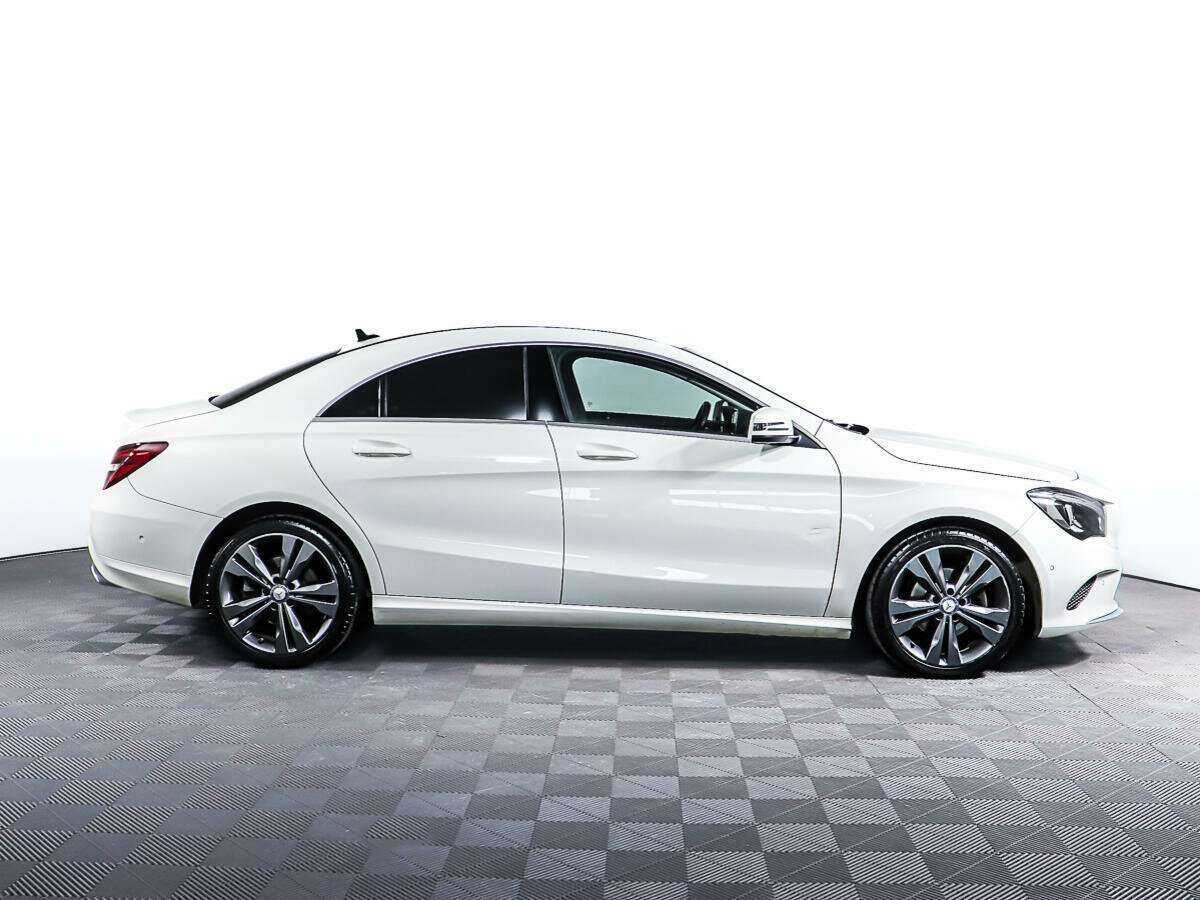 Mercedes benz CLA