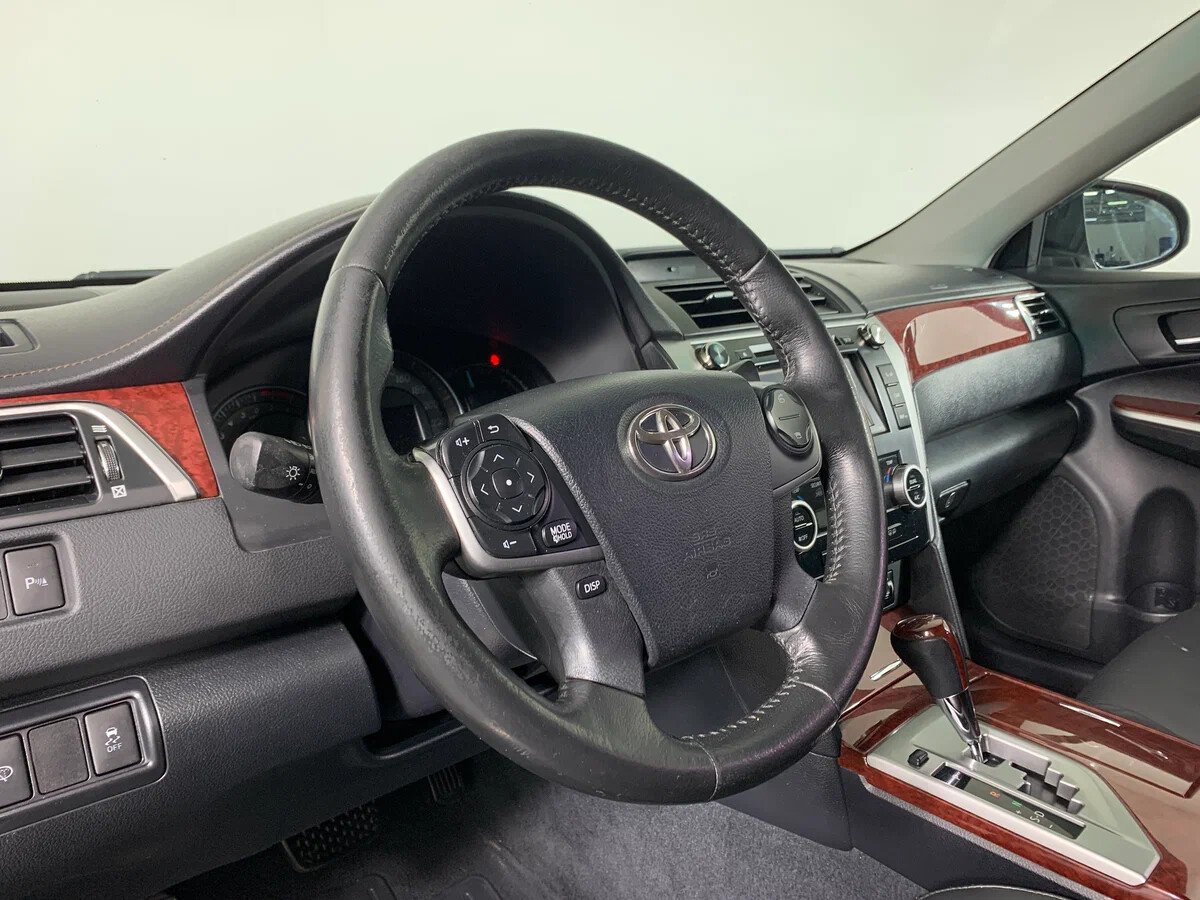 Toyota Camry, VII (XV50)