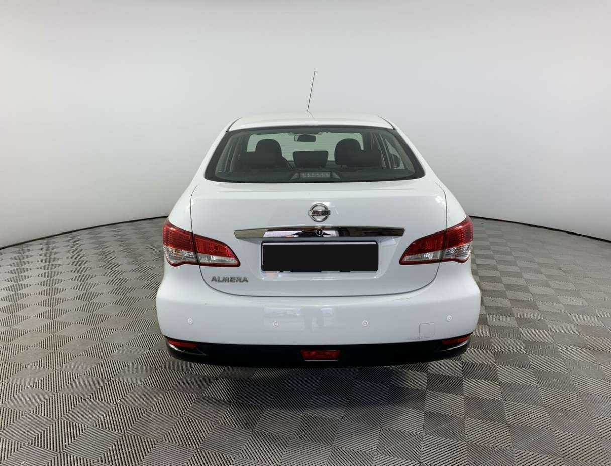 Nissan Almera