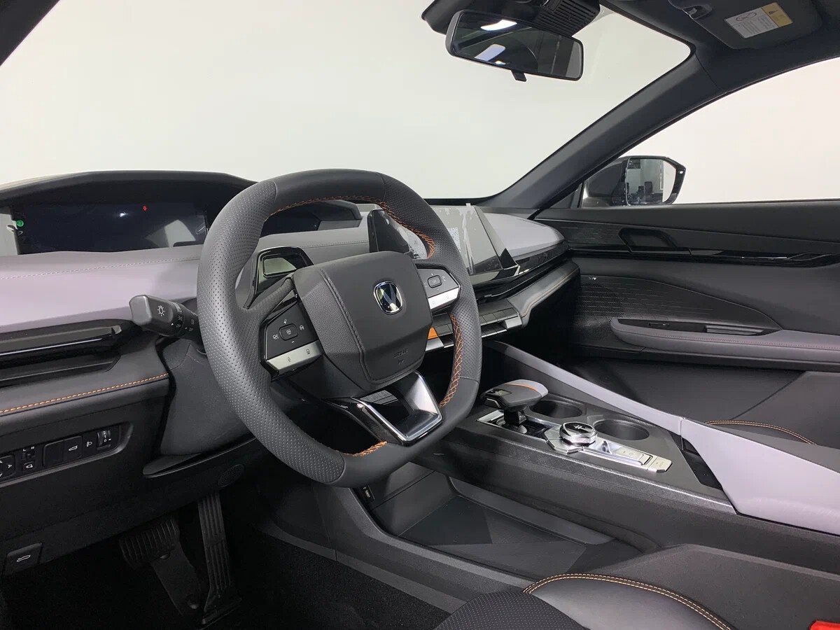 Changan UNI-V