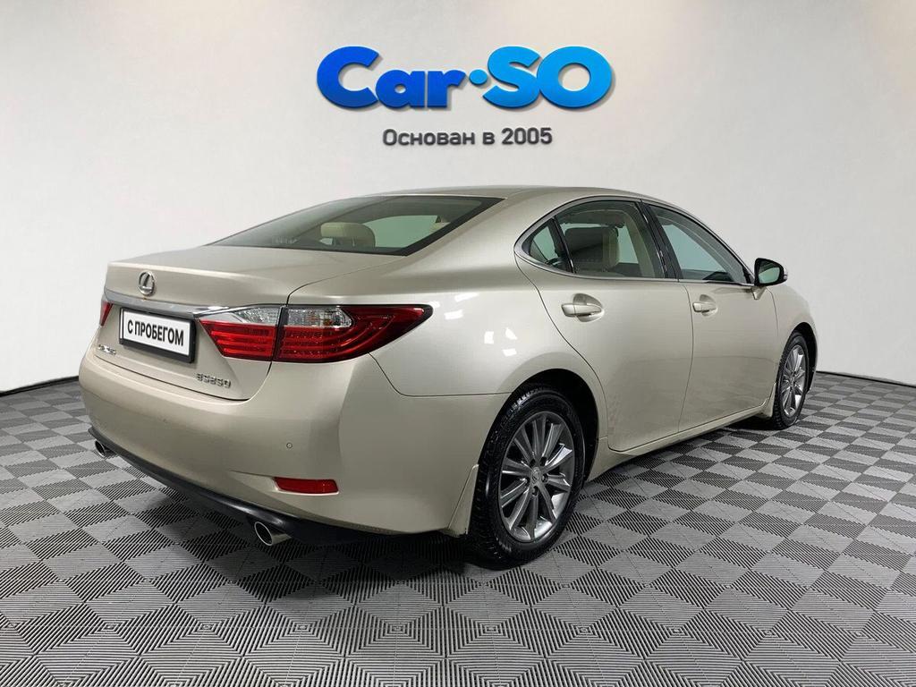 Lexus ES, VI