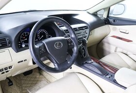 Lexus RX, III