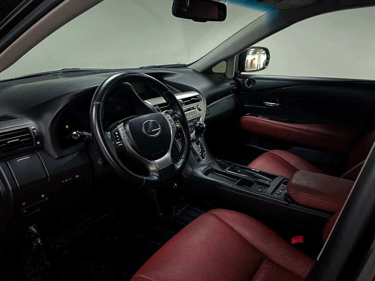 Lexus RX, III