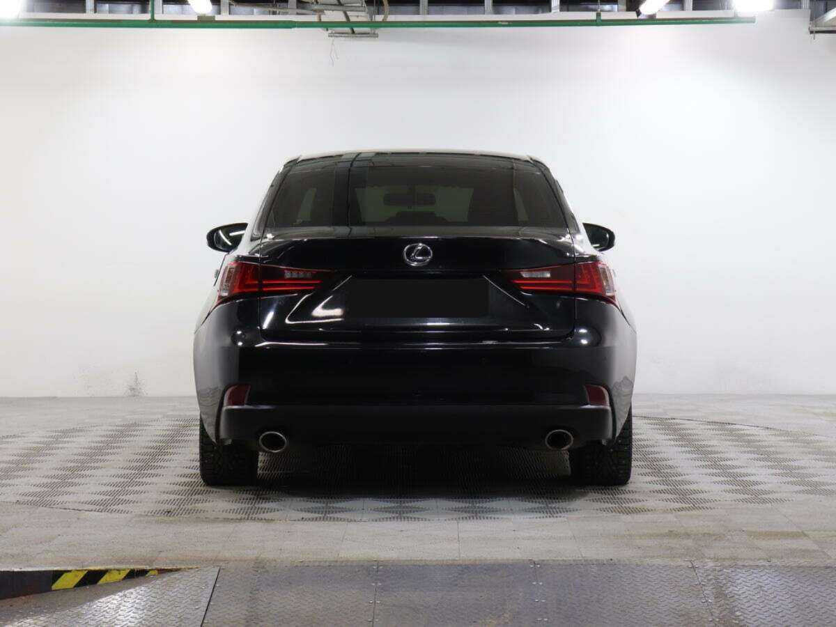 Lexus IS