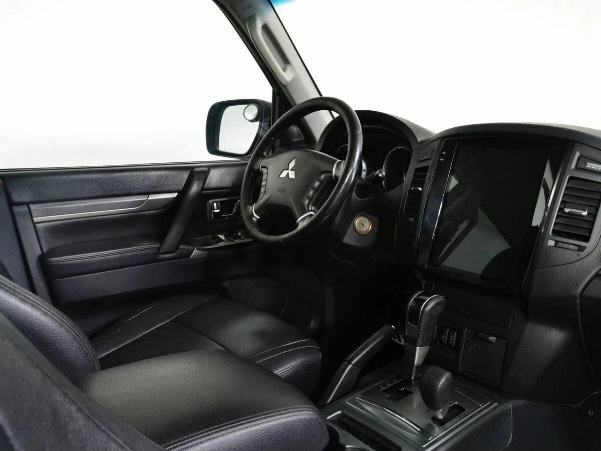 Mitsubishi Pajero, IV