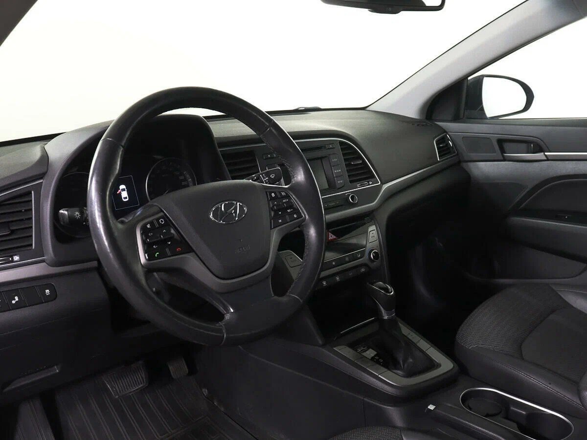 Hyundai Elantra, VI (AD)