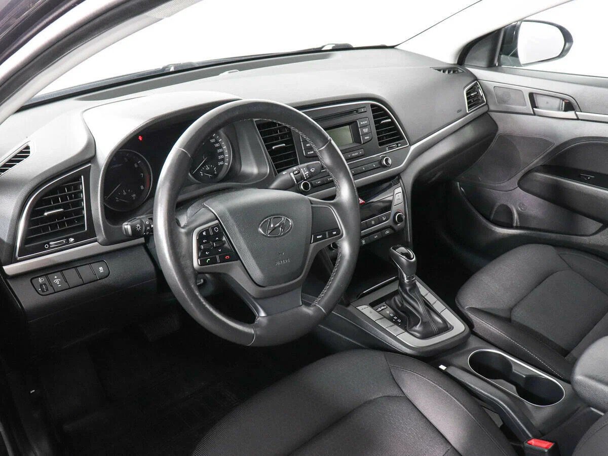 Hyundai Elantra, VI (AD)