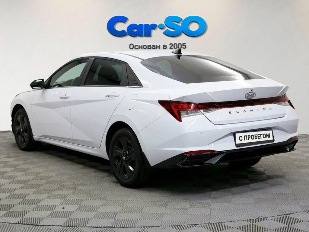 Hyundai Elantra, VII (CN7)