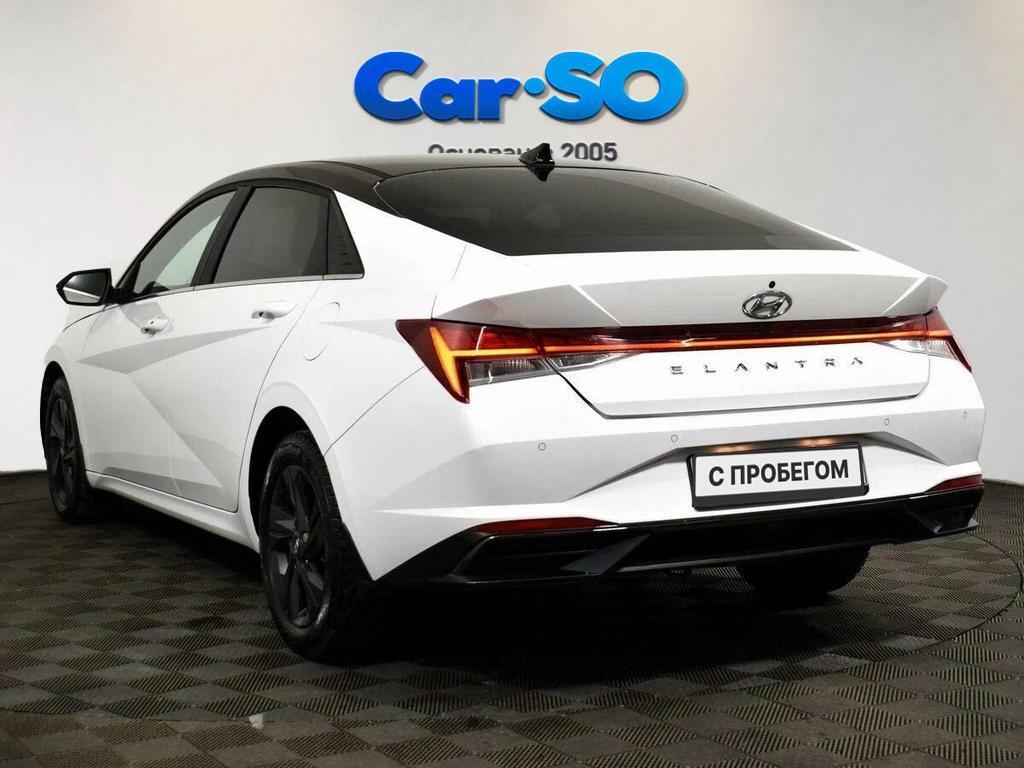 Hyundai Elantra, VII (CN7)