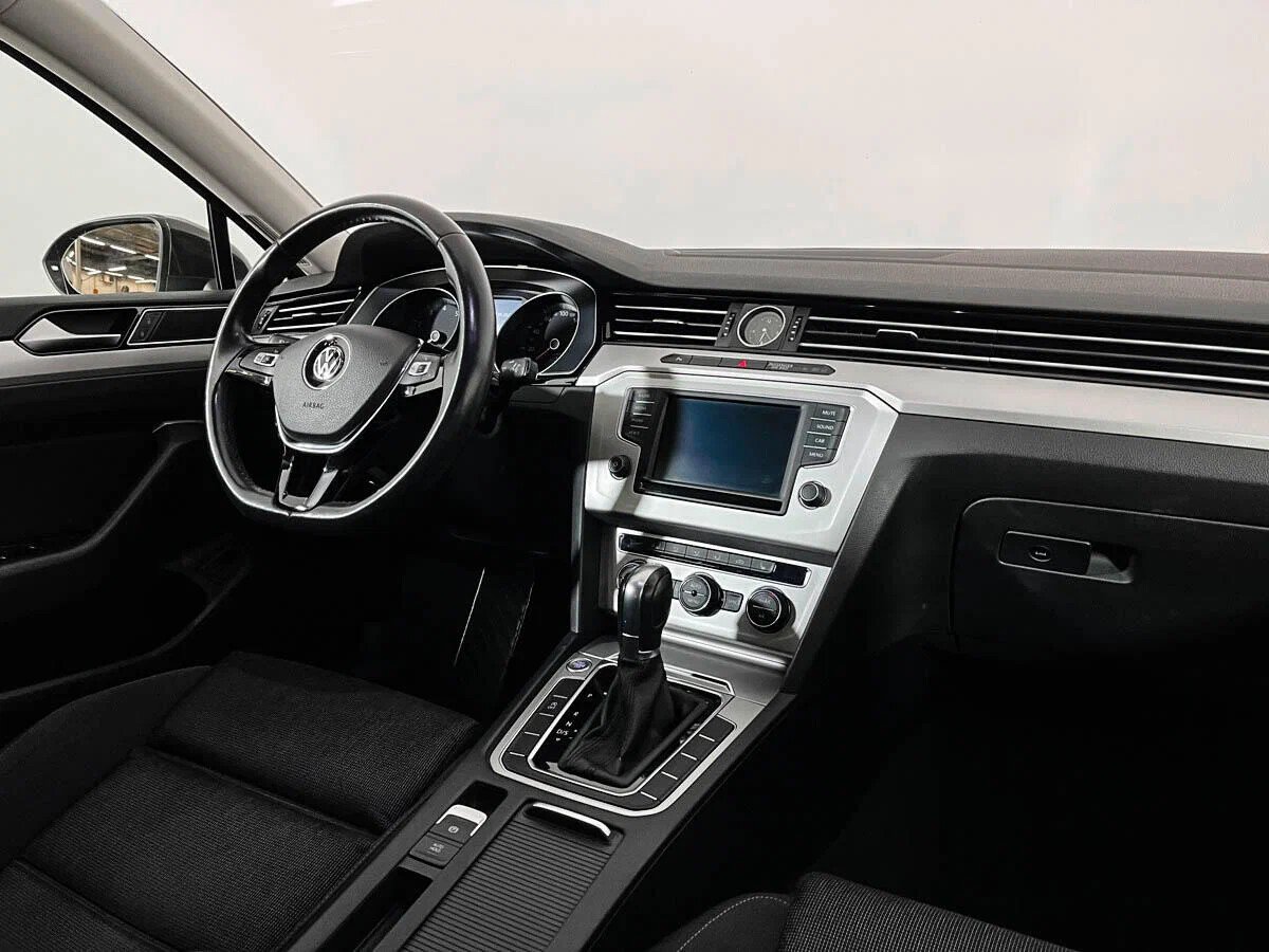 Volkswagen Passat, B8