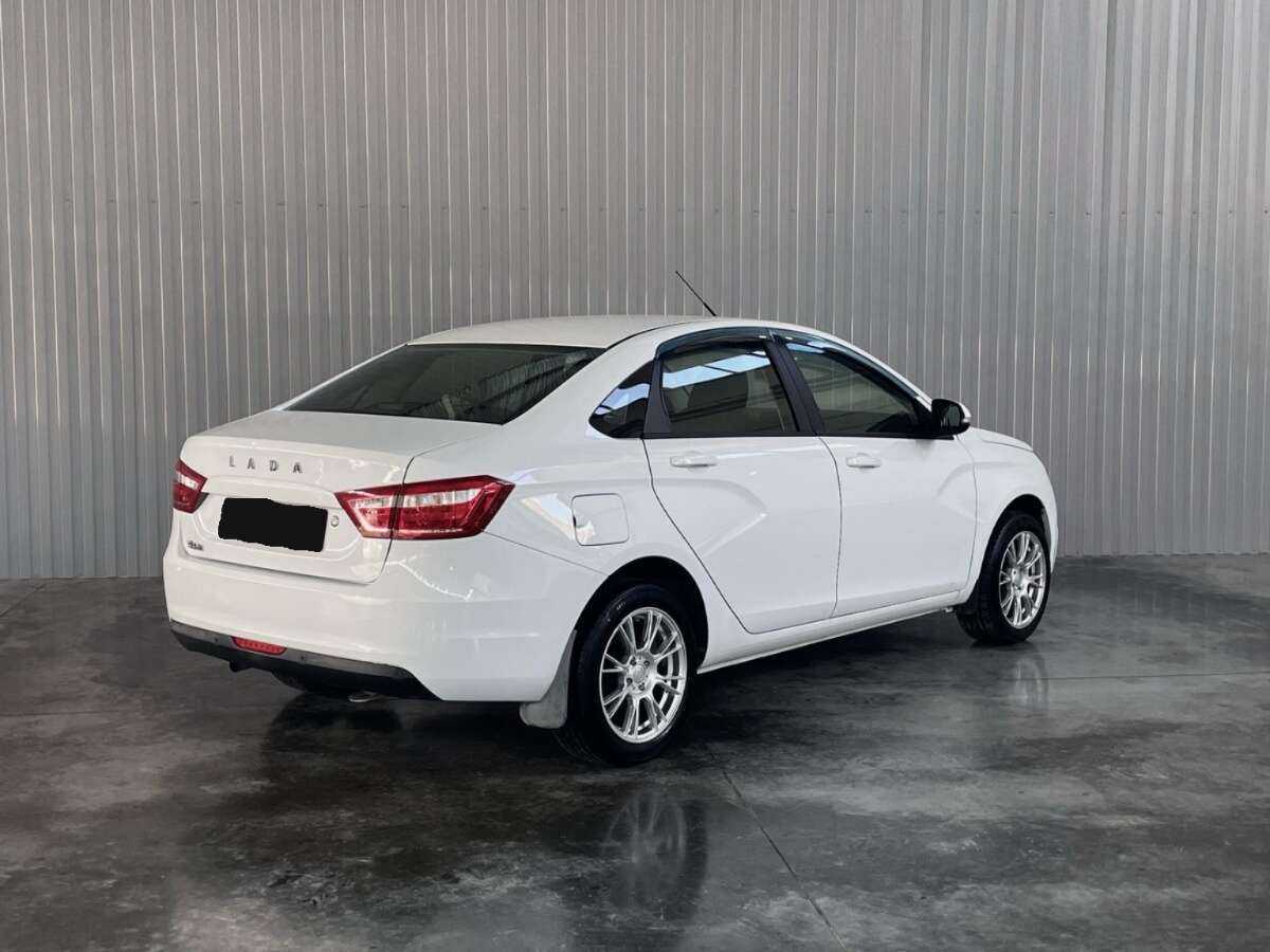 Lada Vesta