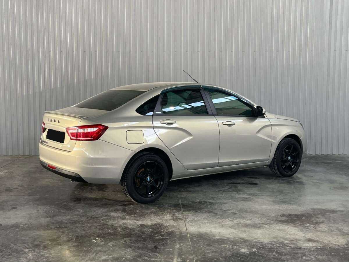 Lada Vesta