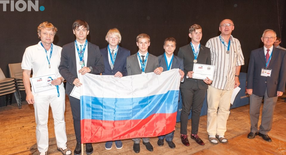 изображение к статье: Турнир по физике IYPT принес серебро Новосибирским школьникам