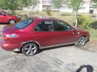 Hyundai Lantra