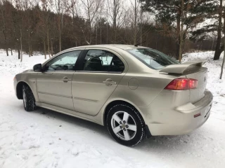 Mitsubishi Lancer