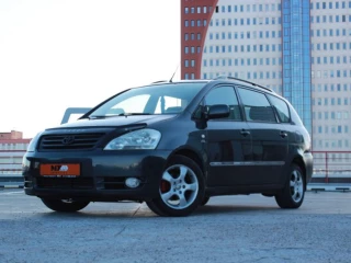 Toyota Avensis Verso