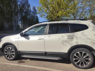 Nissan Qashqai+2