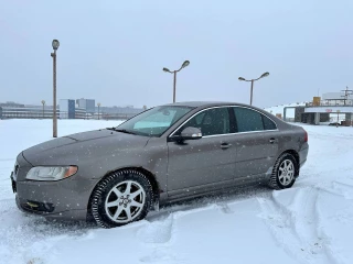 Volvo S80