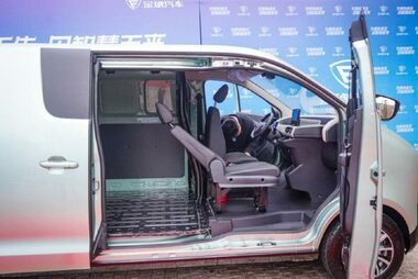 Jenhoo EV48 — электрический фургон со смелым дизайном представленный в Китае 