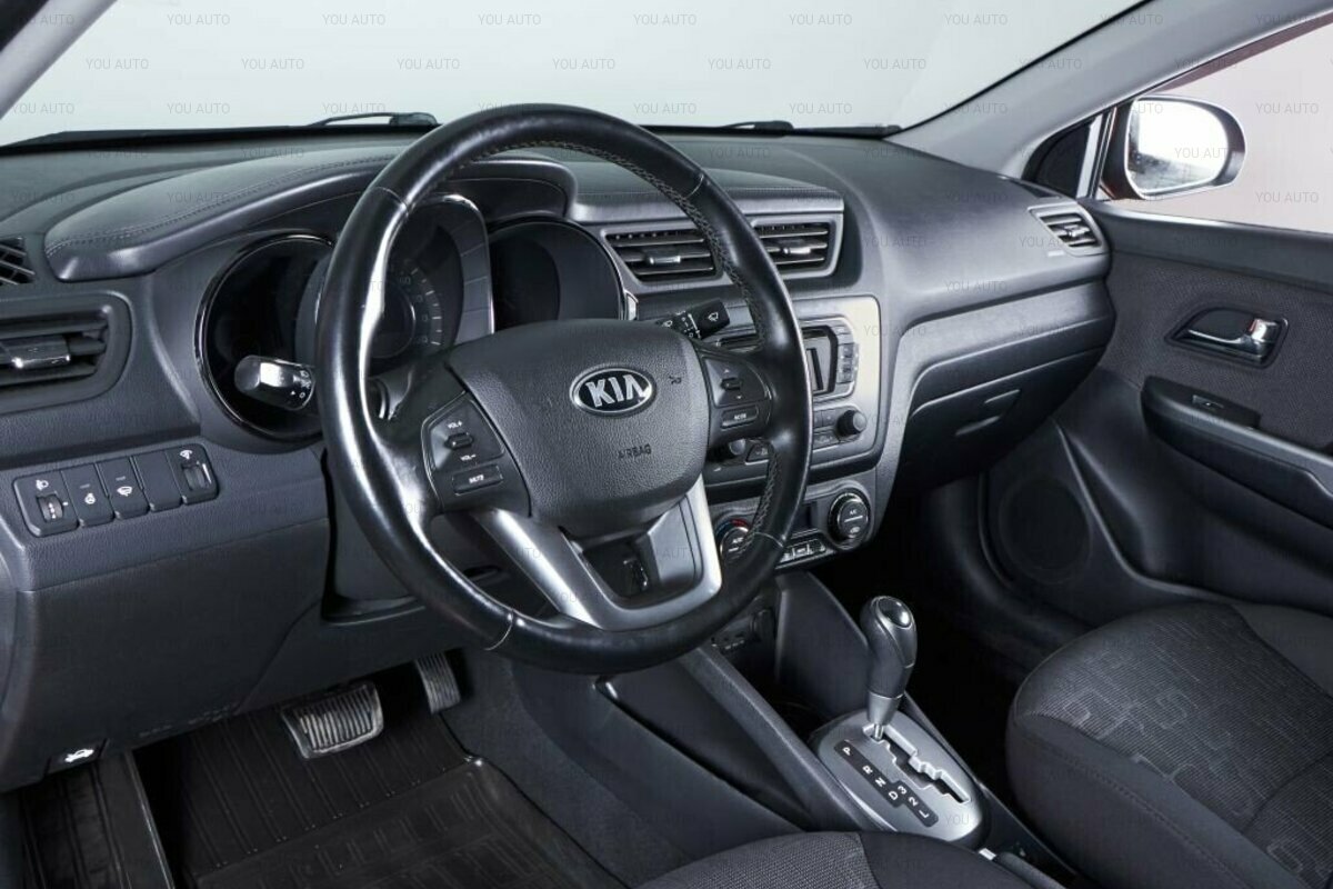 Kia Rio 4 Speed III