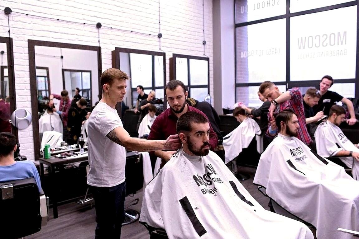 Обучение барберов москва. Москва Павелецкая набережная 2 Moscow barbering School. Московская школа барберинга. Mute парикмахерская Москва. Барбер из Москвы Анж.