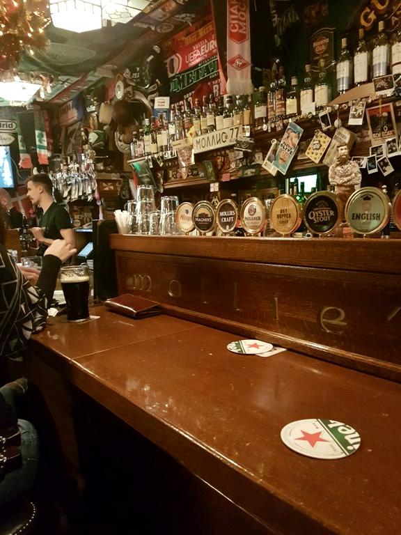 Mollie s pub москва. Питер бар Моллис. О Донахью паб ирландский в Москве на Пятницкой ул. Моллис паб Просвещения. Гинесс паб Моллис.