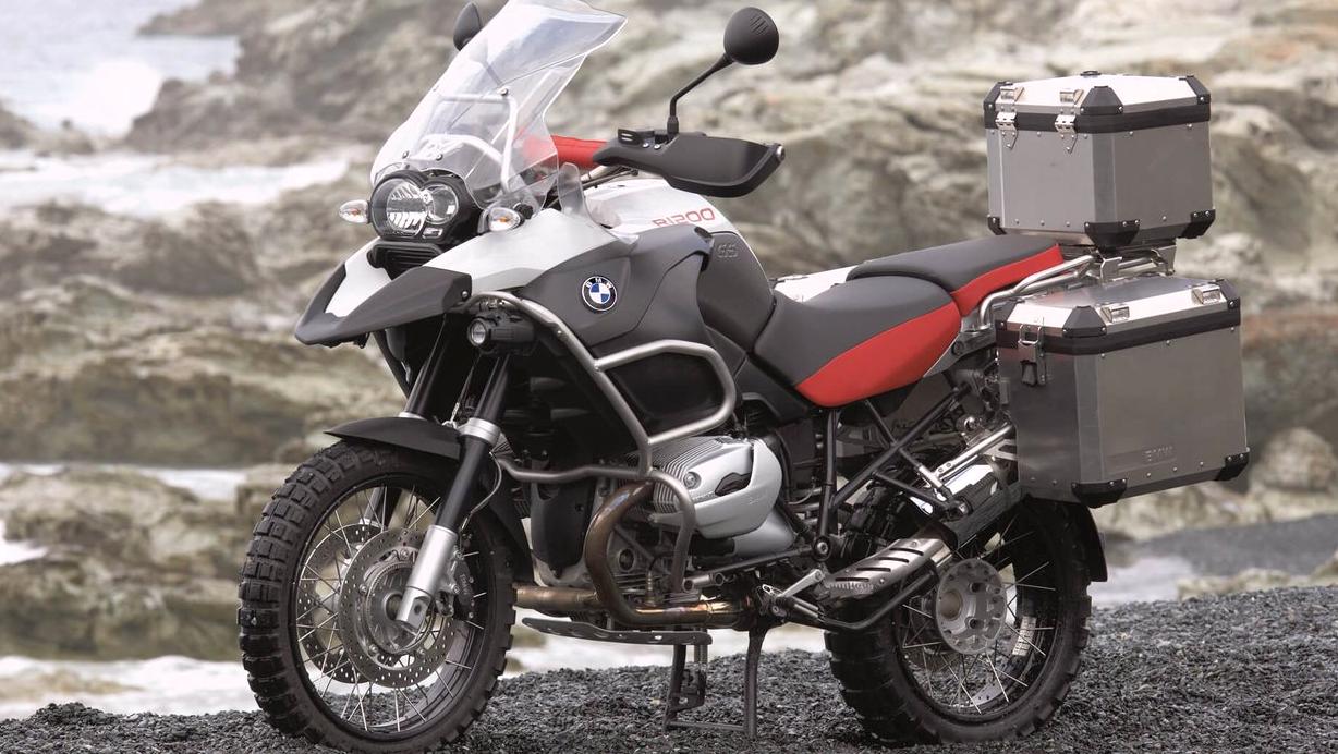 Изображение №30 компании BMW Moto