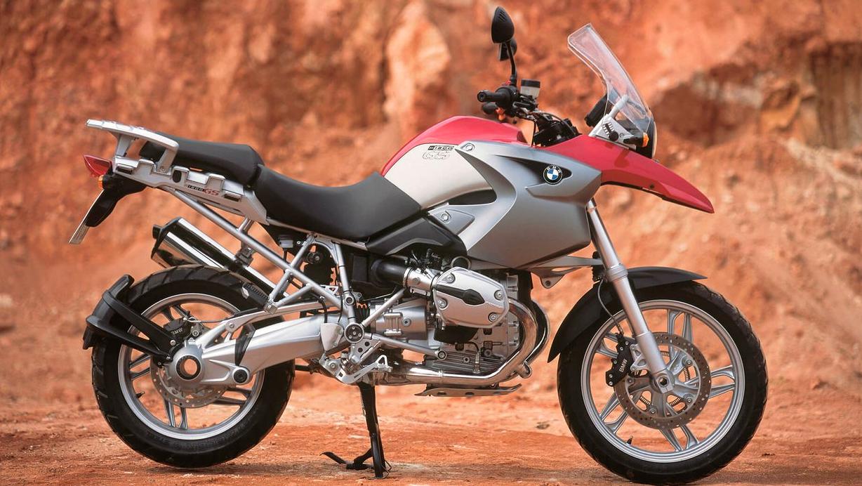 Изображение №21 компании BMW Moto