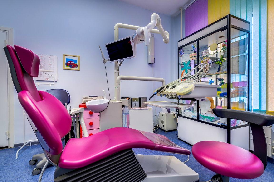 Дентал студио кисловодск. Дентал студио Алтуфьевское шоссе. Dental Studio, Кисловодск. Дентал стоматология Алтуфьево. Стоматология Дентал мед студио.