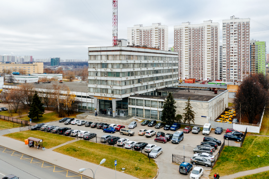 Институт предприятия. НИИ автомобильного транспорта. НИИАТ здание. НИИАТ Москва. Героев Панфиловцев 24к2.