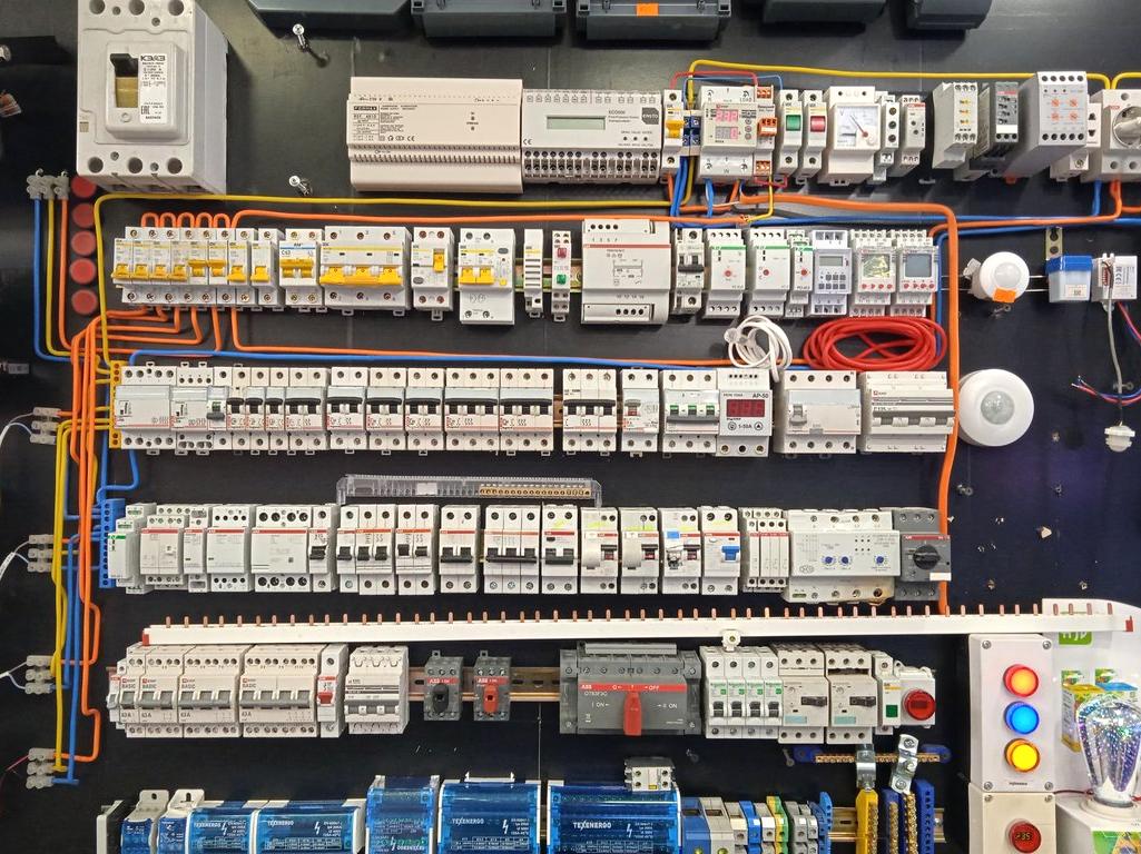 Изображение №4 компании Магазин электрики в ТЦ Мой