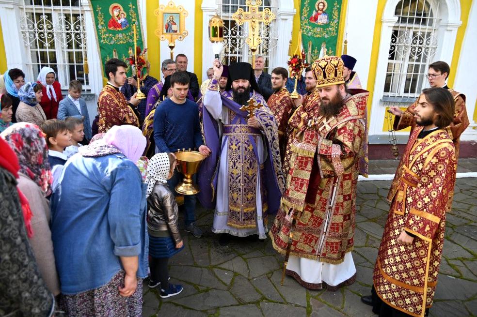 Изображение №8 компании Воздвижения Честного Креста Господня в Татаринцево