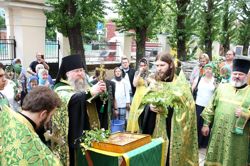 Изображение №4 компании Церковь Введения во храм Пресвятой Богородицы у Салтыкова моста