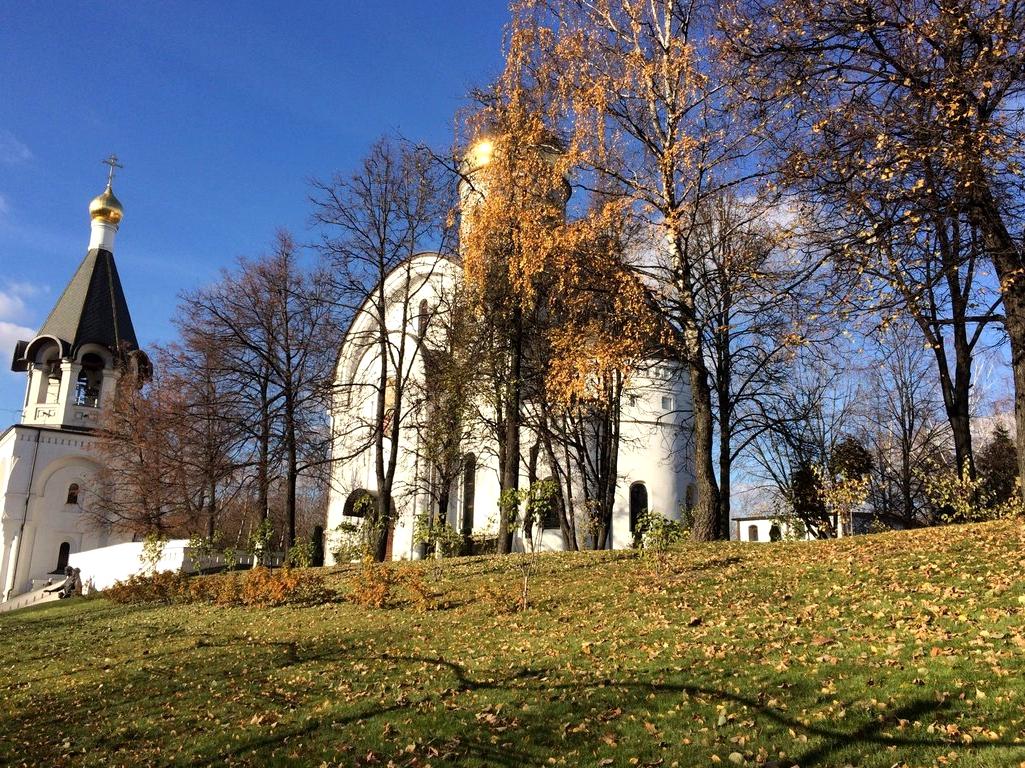 Изображение №4 компании Храм преподобной Евфросинии, великой княгини Московской, Патриаршее Подворье в Котловке г. Москвы