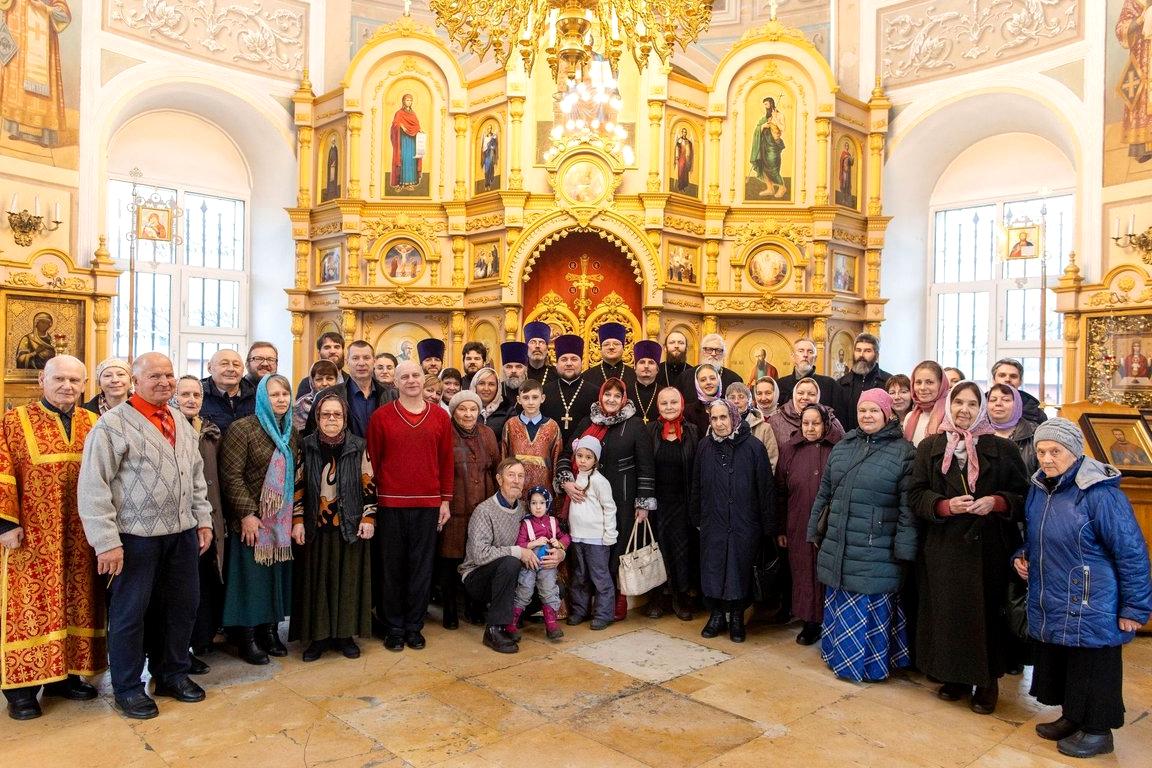 Изображение №7 компании Святых апостолов Петра и Павла в Петровском