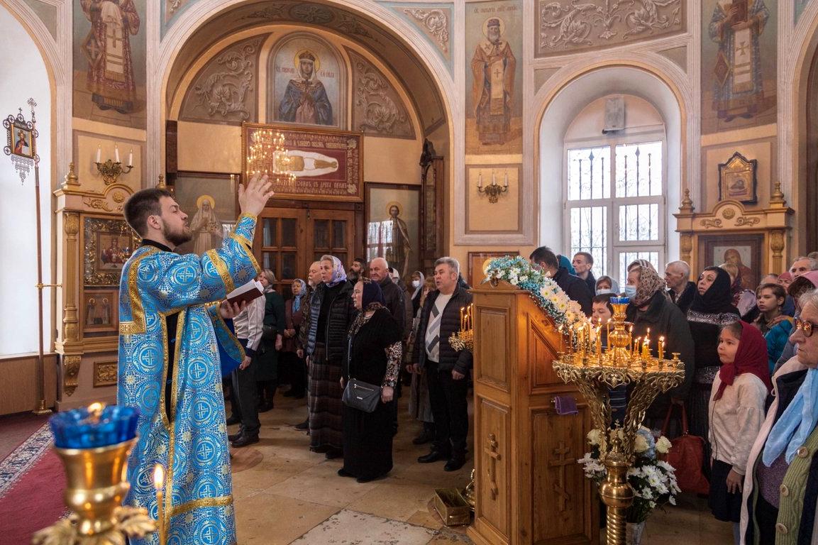 Изображение №12 компании Святых апостолов Петра и Павла в Петровском