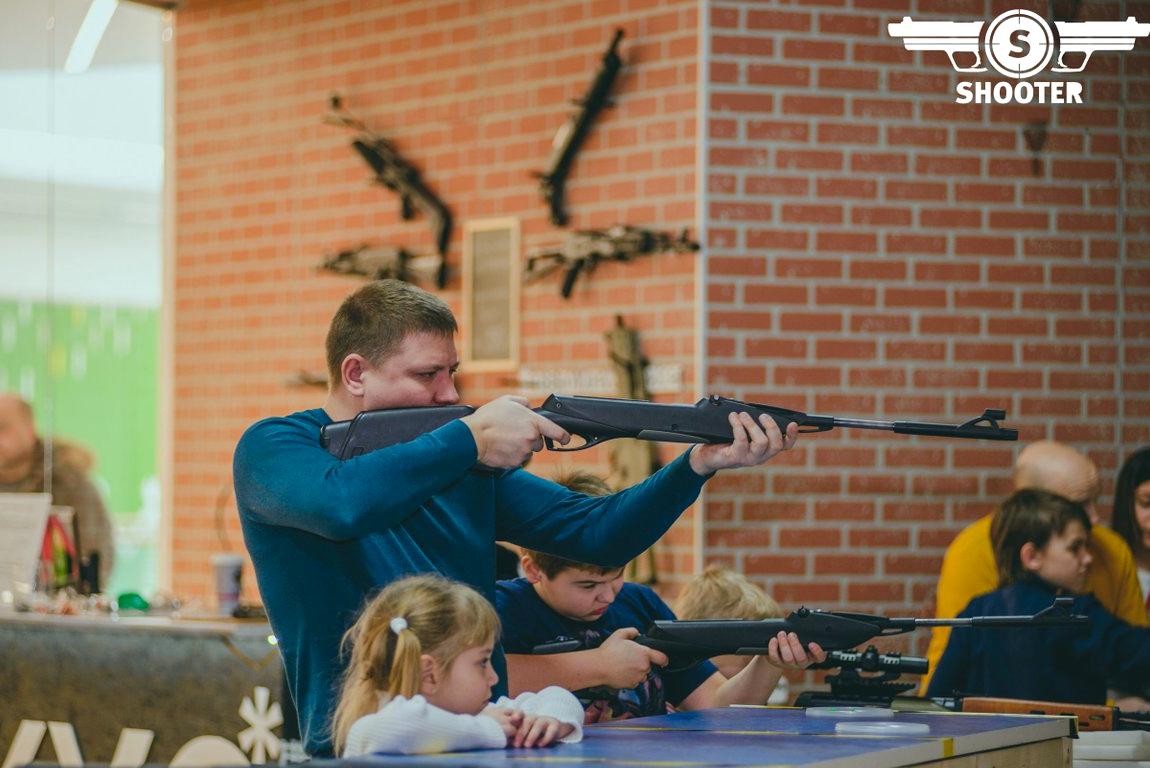 Московский стрелок. Тир в Москве стрельба из боевого оружия. Shooter стрелковый клуб Войковская. Тир в Москве АК 47. Тир из боевого оружия в Москве.