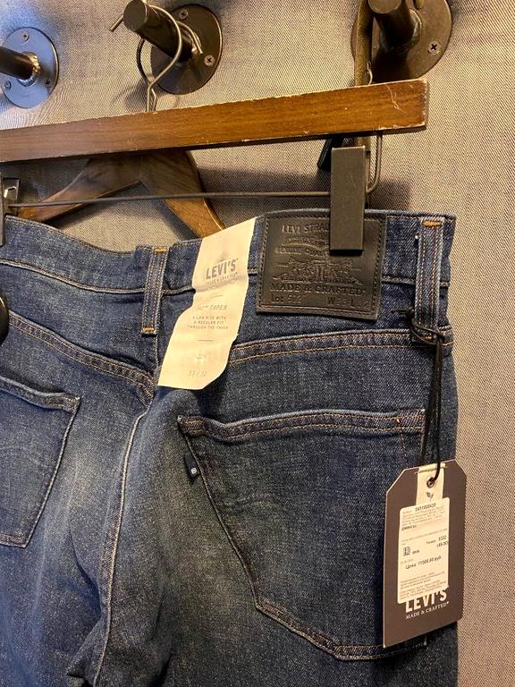 Изображение №1 компании Levi's