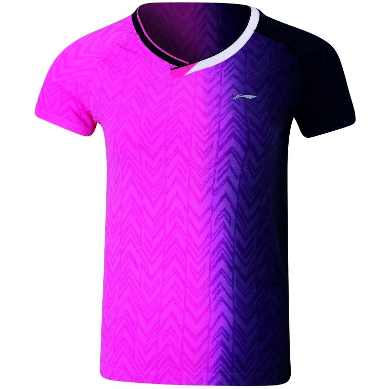 Lining center. Li-ning футболка. Li ning футболка мужская. Li ning футболки для бадминтона. Китайский спортивный бренд li-ning.