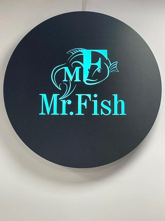 Mr fish. Охота на овец ресторан в Киеве. Охота на овец ресторан в Киеве вывеска. Охота на овец клуб Бишкек. Охота на овец.