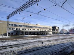 Изображение №2 компании Железнодорожный вокзал в Калининском административном округе