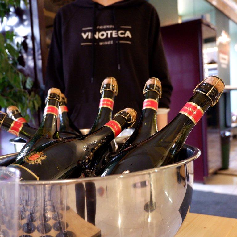 Изображение №4 компании Vinoteca friendly wines