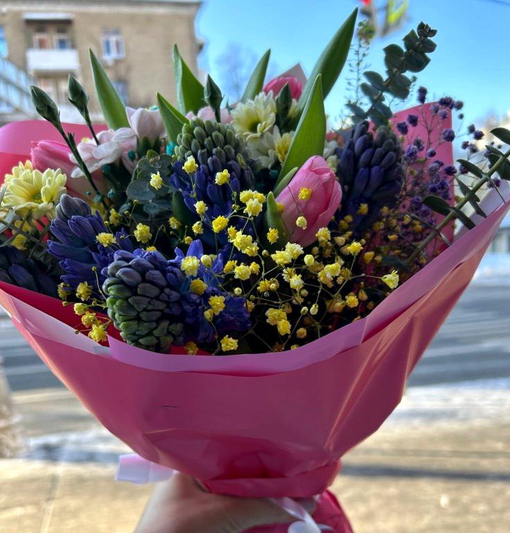 Изображение №1 компании Магазин цветов на улице Маршала Бирюзова, 16