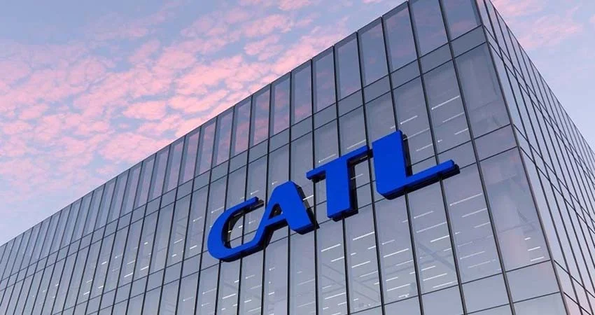 CATL сообщает о рекордных финансовых результатах в 2025 году с чистой прибылью в 10 миллиардов долларов США.