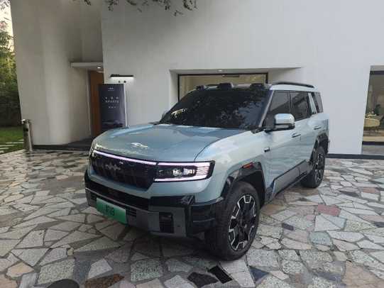 Скоро на рынке появится уникальный SUV — Leopard 8. Давайте подробнее рассмотрим его внешний вид и технические характеристики.