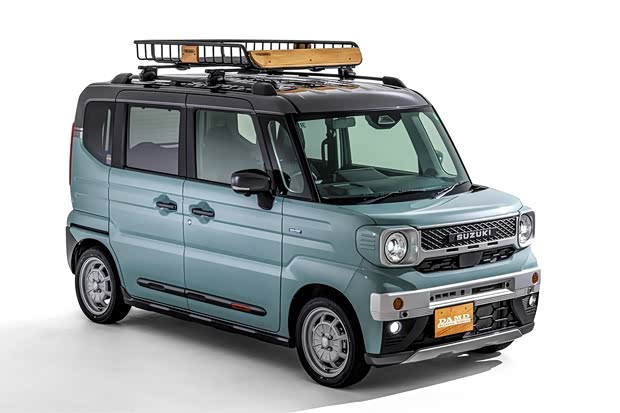 Damd представил комплект для Suzuki Spacia Gear, который значительно улучшает внешний вид мини-внедорожника, превращая его в стильный и привлекательный автомобиль.