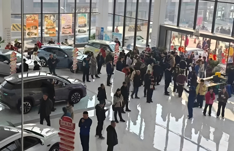 Blade Battery 2.0 от BYD с технологией Flash Charging 2.0 вызвал всплеск потребительского спроса в Китае