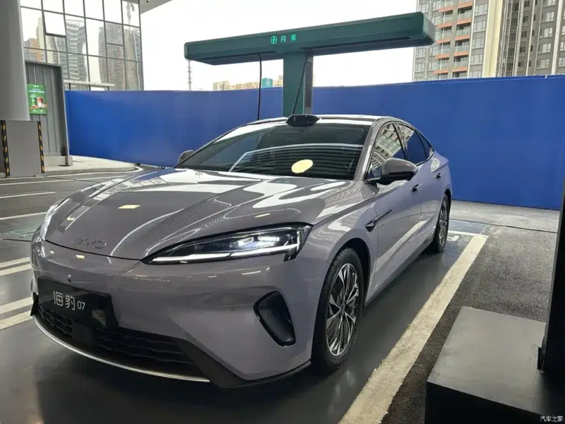 BYD запускает Seal 07 EV с Blade Battery второго поколения по цене от 16 990 долларов США