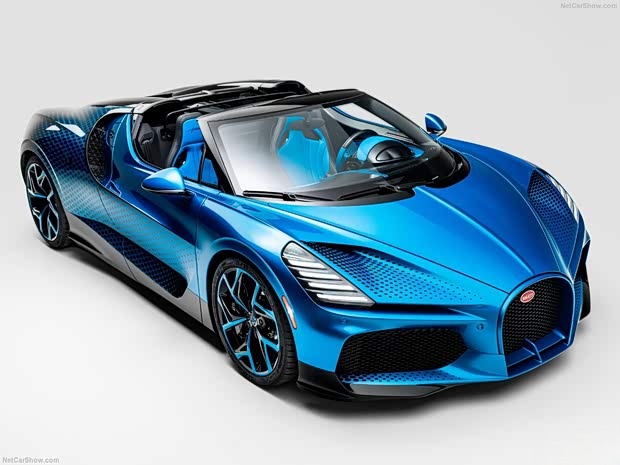 Bugatti представила официальные изображения модели W16 Mistral, вдохновленной дизайном стрекозы.